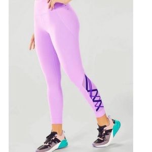 Fabletics Dynamic Lattice Powerhold 7/8” leggings